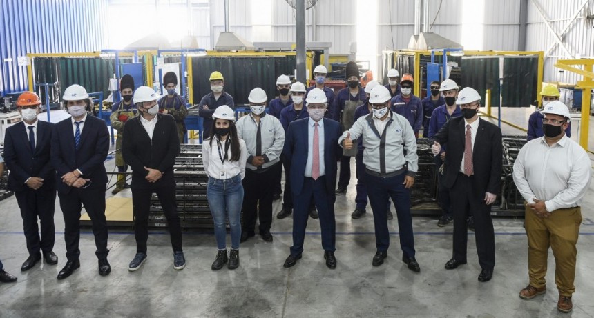 El Presidente visitó una autopartista nacional que fabricará piezas para el nuevo modelo Volkswagen Taos en Baradero.