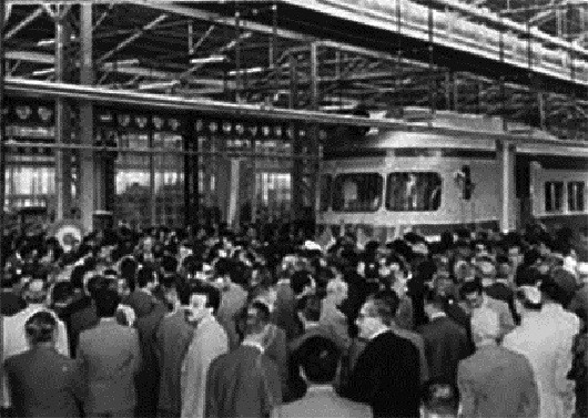 1958 – Inicia su actividad industrial  “MATERFER” (Industria Argentina)