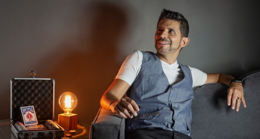 A 11 años de obtener el récord guinness, el mago Facundo prepara “Rompiendo Paradigmas”