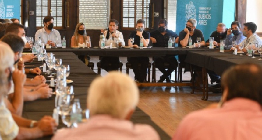 Axel Kicillof se reunió con representantes del sector productivo en Miramar