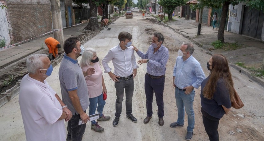 Ghi y Katopodis recorrieron las obras del nuevo Parque Lineal Haedo y de la calle Curutchet