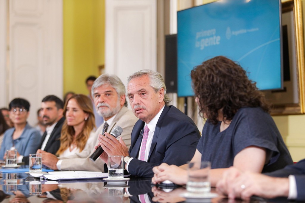 Alberto Fernández: “La ciencia y la tecnología se desarrollan en todos los sectores de la patria”