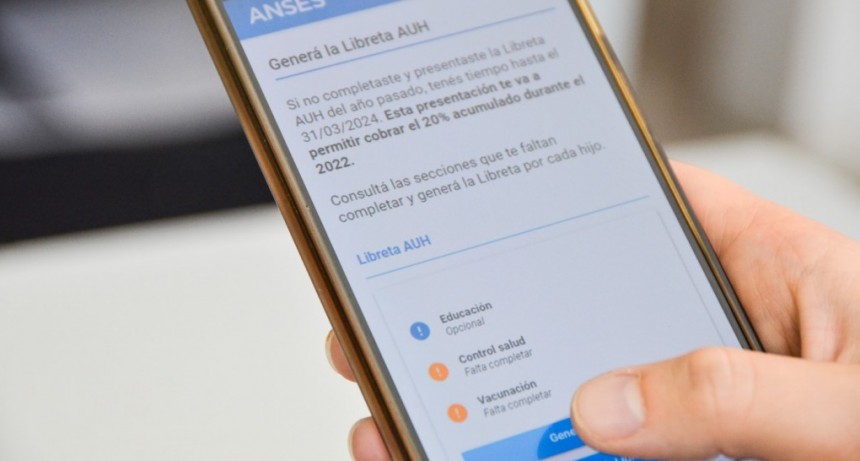 Trámite más fácil: A partir de hoy, presentar la Libreta de la AUH es posible de forma online, simplificando el proceso para las familias beneficiarias.