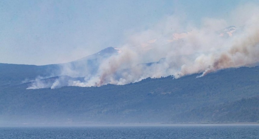 Devastador incendio: El Parque Nacional Los Alerces arrasado, Mas de 1.000 hectáreas afectadas