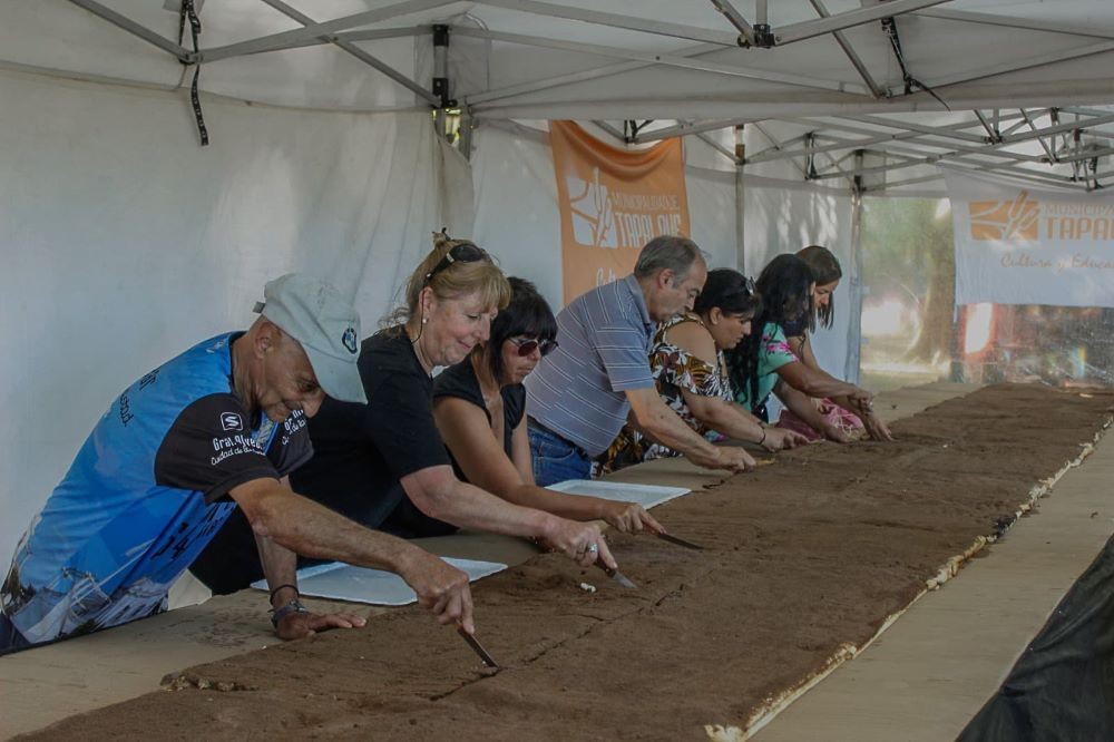 El sabor de la tradición: 13° Fiesta de la Torta Negra en Tapalqué 2025