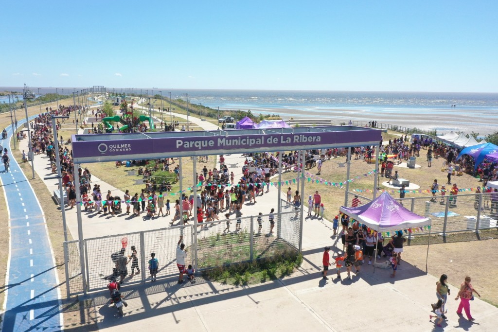 Quilmes celebró el Día de Reyes con una jornada de regalos y recreación en el Parque Municipal de La Ribera