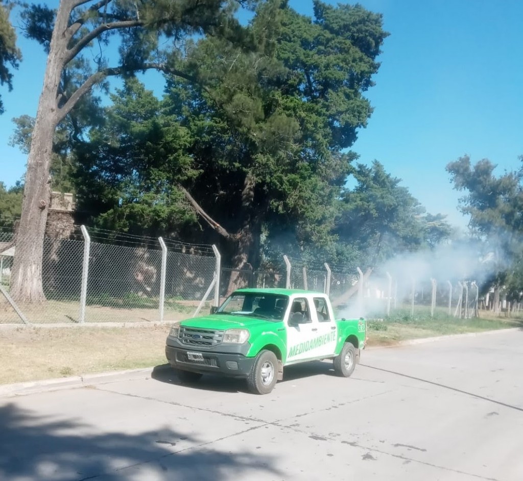 Esteban Echeverría intensifica los operativos de fumigación para prevenir el dengue