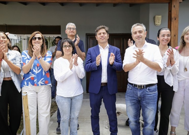 Kicillof inauguró una Casa de Abrigo en Villa Gesell y apuntó contra el Gobierno nacional