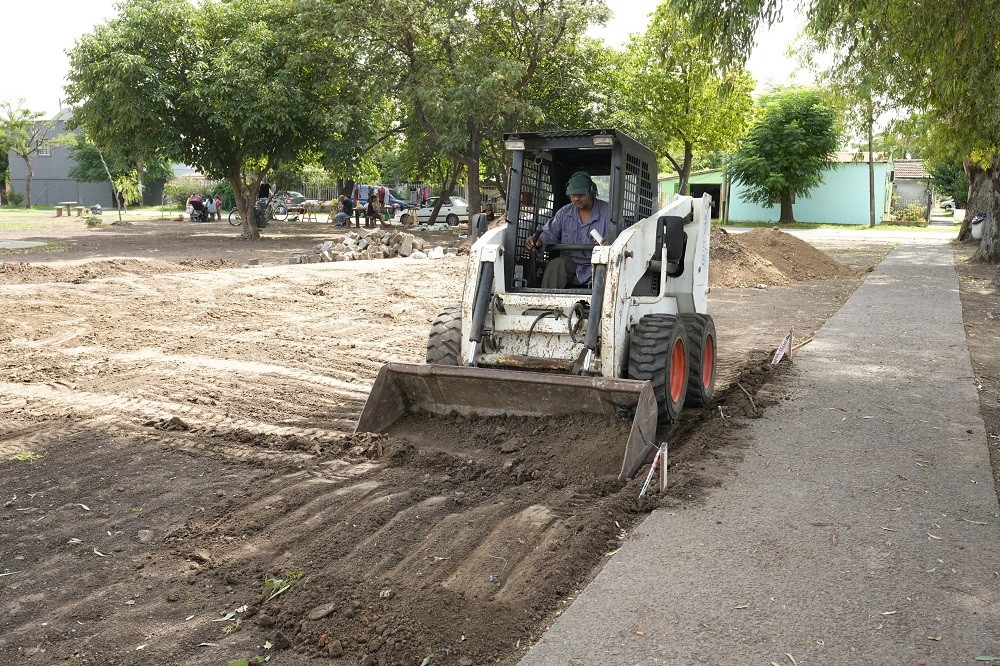 Deporte y recreación: avanza la construcción de un playón en El Jagüel