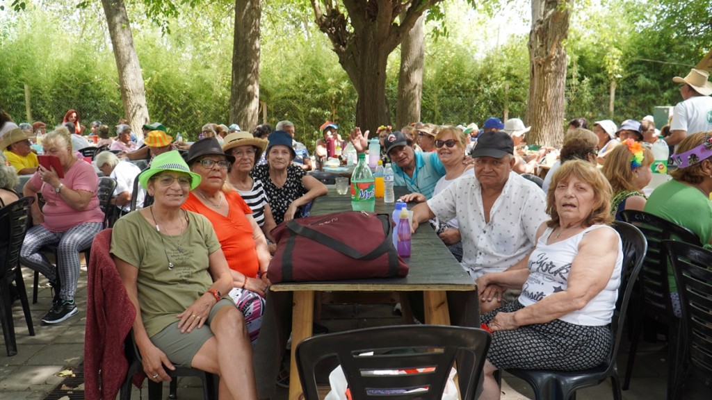 Más de 800 adultos mayores participaron del cierre de las Colonias de Verano en Merlo