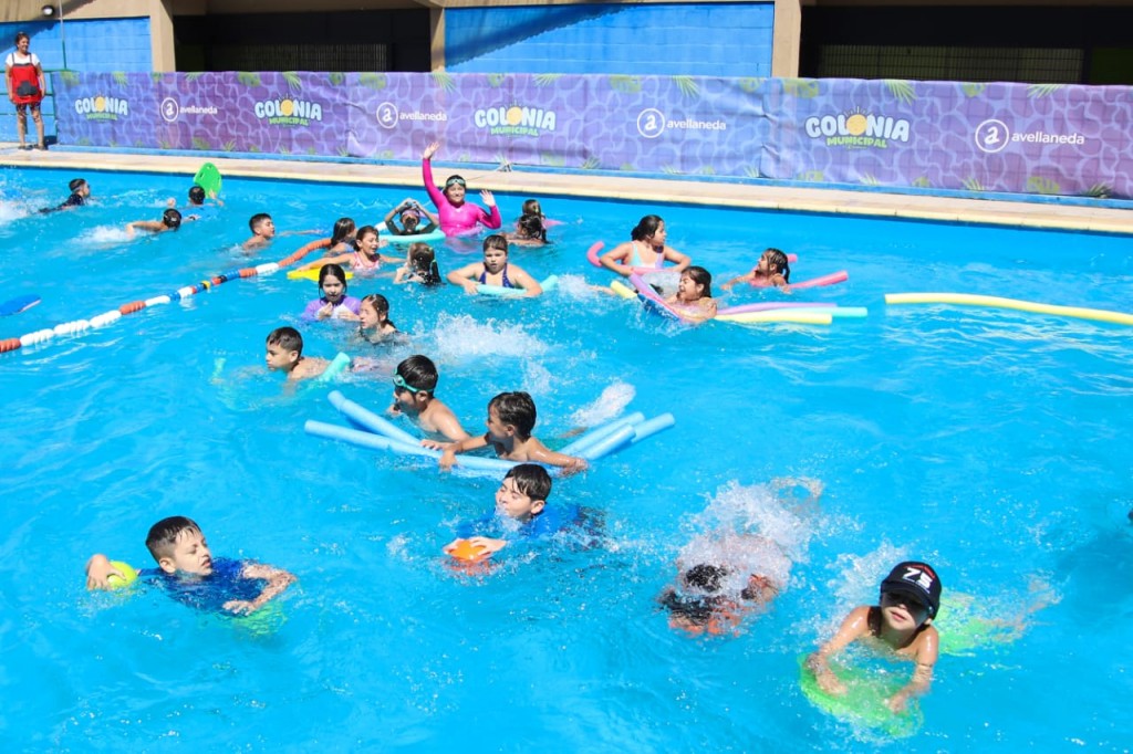 Avellaneda puso en marcha sus colonias de verano: más de 4.000 chicos ya disfrutan de piletas y actividades gratuitas