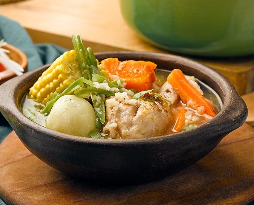Cazuela de pollo: la receta tradicional argentina que nunca falla