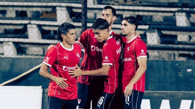 Independiente reaccionó a tiempo, goleó a Everton y Malcorra ilusionó en su debut