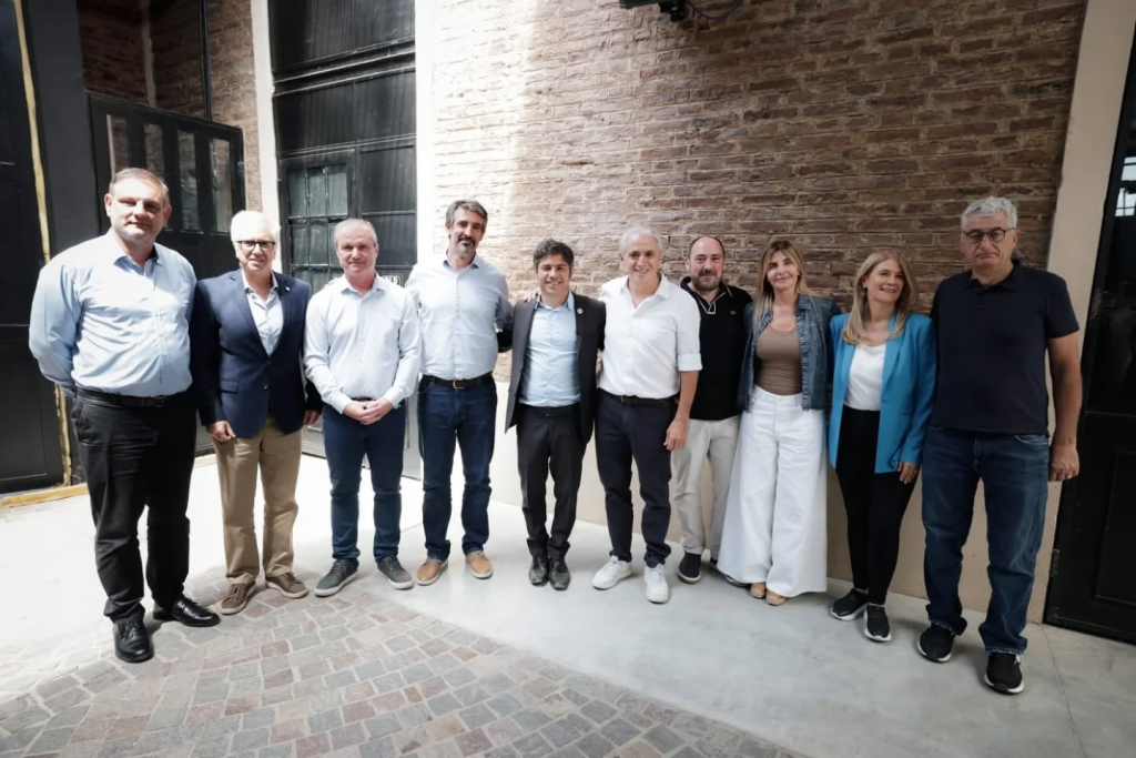 Crisis productiva: Ianantuony, otros intendentes y empresarios expusieron su preocupación ante Kicillof en Chascomús