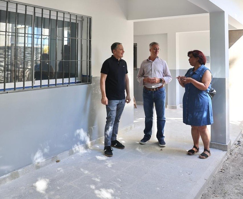 Gray supervisó la ampliación de la Secundaria 18 y destacó la inversión en infraestructura escolar