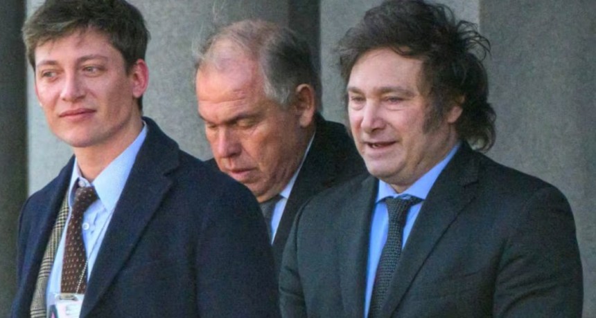 SIDE sin control y alarma democrática: el DNU de Milei que enciende todas las alertas