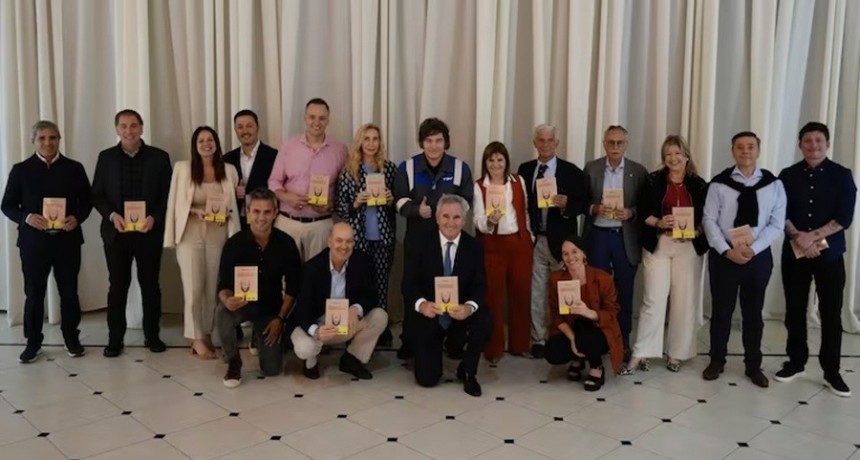 Milei ajusta al Estado pero le aumenta casi 90% el sueldo a sus funcionarios