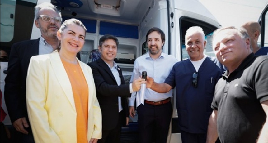 Kicillof amplía un hospital clave en Moreno y suma nuevas ambulancias de alta complejidad