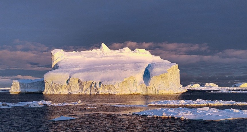 Especialistas del CONICET participaron en la Expedición Internacional de Circunnavegación Costera Antártica