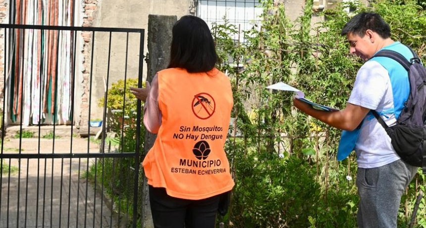 Dengue: refuerzan el operativo puerta a puerta en Esteban Echeverría