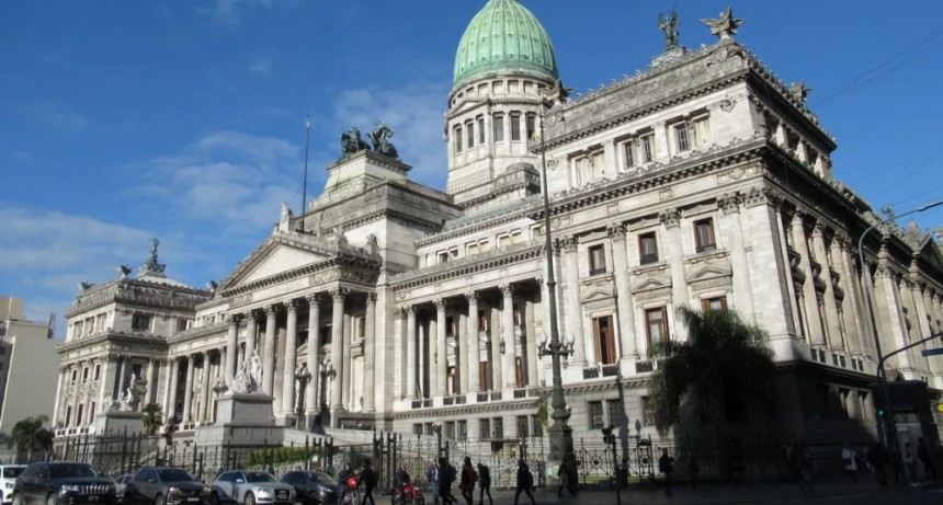 Congreso en pausa, tensión en alza: el DNU de Inteligencia y la reforma laboral agitan la previa de febrero