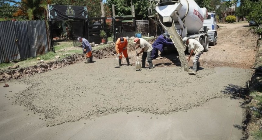 Avanza el asfalto en Quilmes Oeste: 40 nuevas cuadras transforman los barrios La Cañada y Kolynos