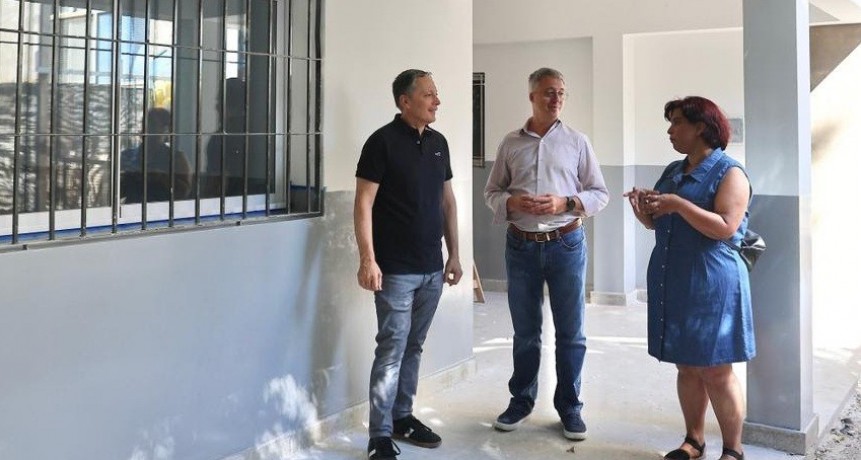 Gray supervisó la ampliación de la Secundaria 18 y destacó la inversión en infraestructura escolar