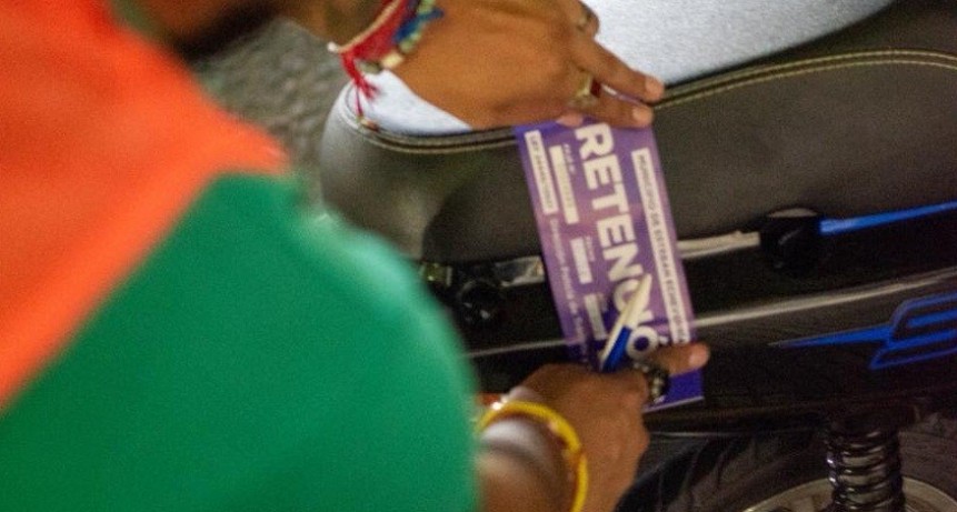 Operativos nocturnos en Esteban Echeverría: controles, test de alcoholemia y motos secuestradas