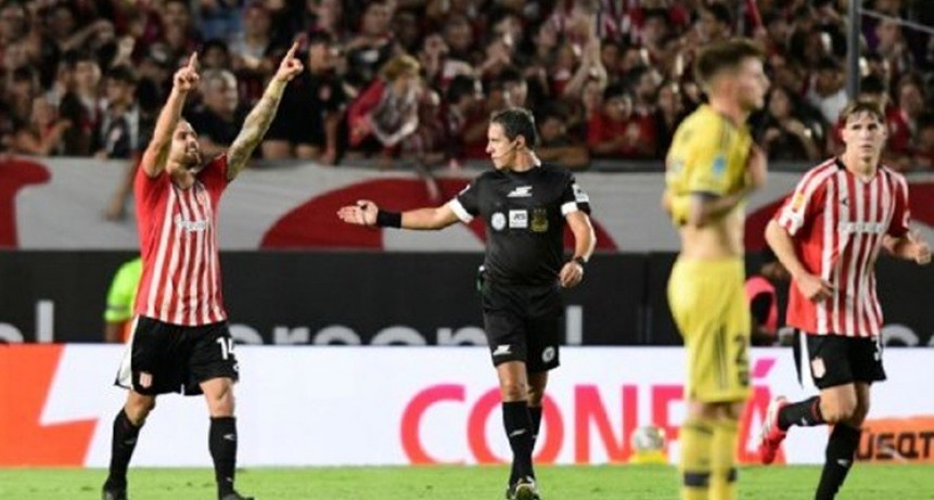 Boca naufragó en La Plata: Estudiantes lo superó de punta a punta y lo venció 2-1