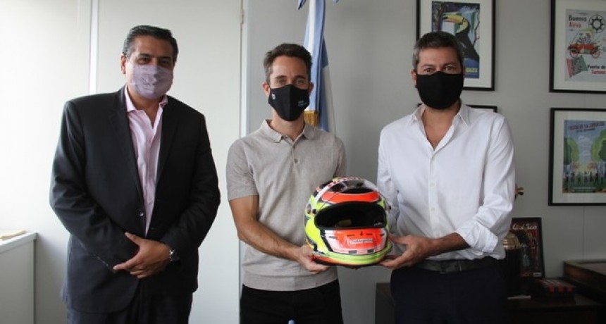 Matías Lammens recibió al piloto internacional Esteban Guerrieri