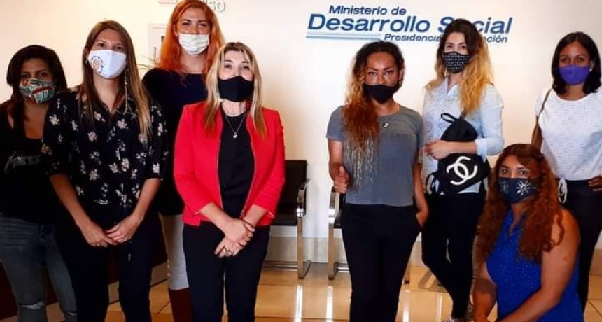 INAES acompaña a cooperativa del colectivo TRANS LGTBIQ+