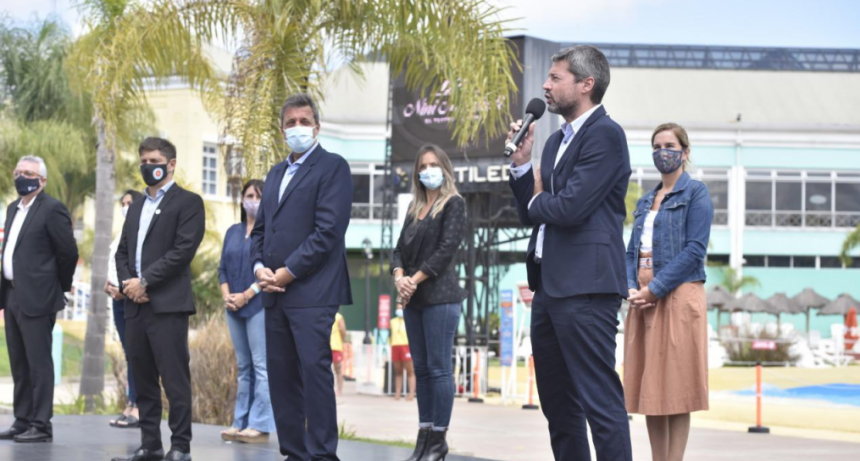 Matías Lammens participó en la reapertura del Parque de la Costa