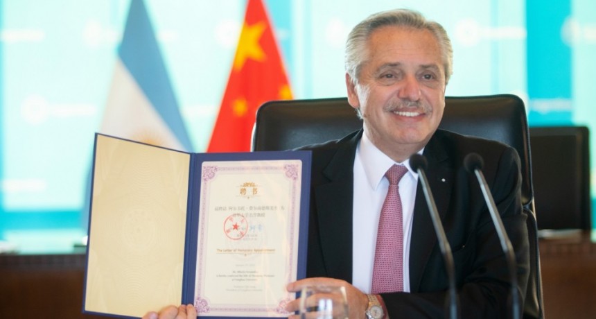 En su primer día en China, el presidente participó de la ceremonia inaugural de los Juegos Olímpicos de Invierno Beijing 2022