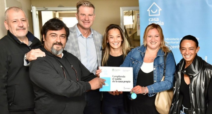 Procrear: Scatolini y Galmarini entregaron viviendas del Desarrollo Urbanístico Tigre
