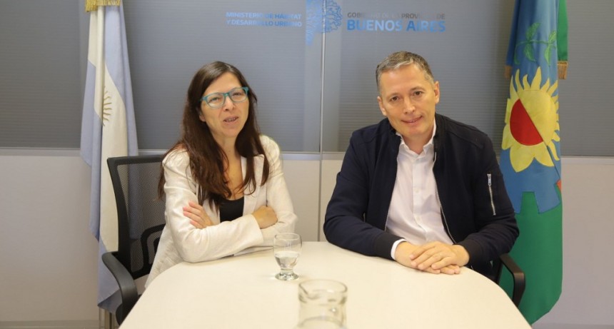 Fernando Gray y la Ministra Silvina Batakis coordinan construcción de viviendas en el distrito