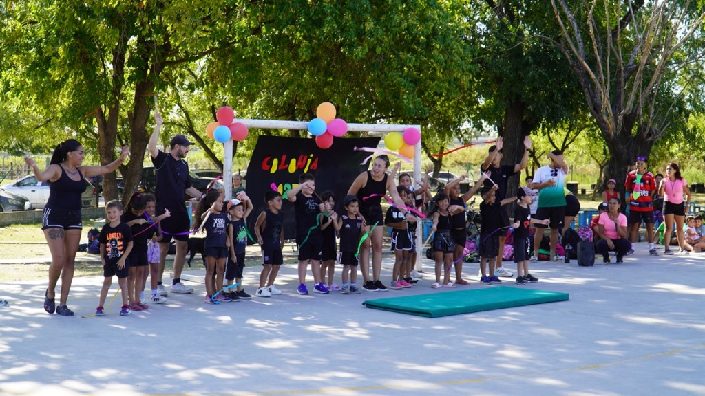 Finalizó la temporada de colonia de verano en Merlo con una jornada recreativa para las familias