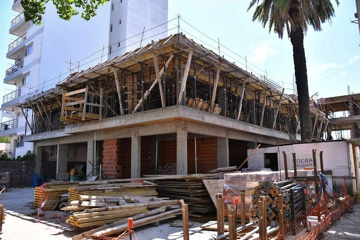 Avanzan las obras para construir 56 viviendas y recuperar un sitio histórico en El Palomar