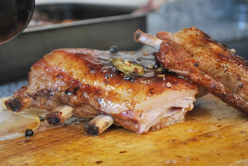 Pechito de cerdo a la cerveza: un plato sabroso y reconfortante