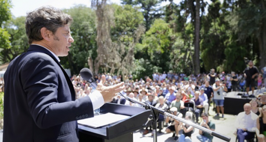 Kicillof recorrió el nuevo complejo judicial en Lomas de Zamora y anunció obras en la Reserva Santa Catalina