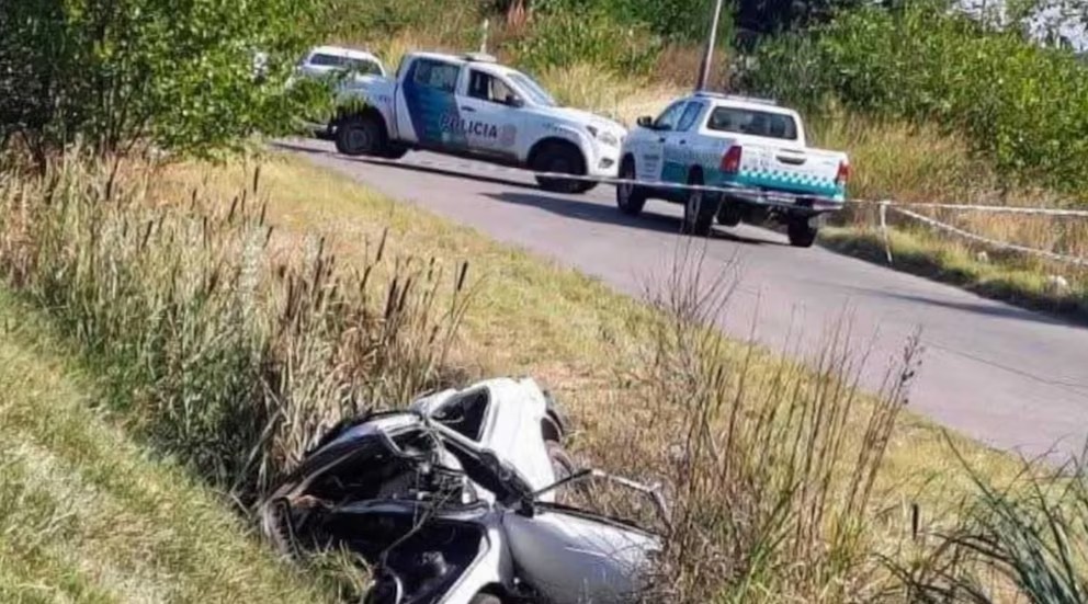 Persecución, choque y muerte en Florencio Varela: un joven falleció tras volcar un auto robado