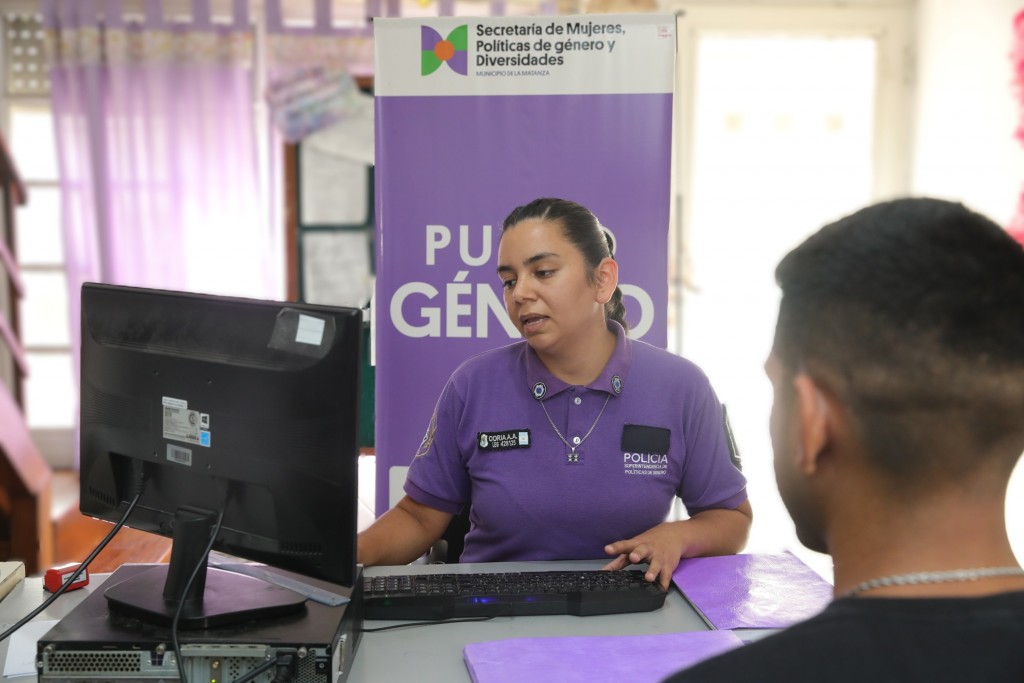 La Matanza refuerza la prevención de la violencia de género con un trabajo coordinado junto a las comisarías