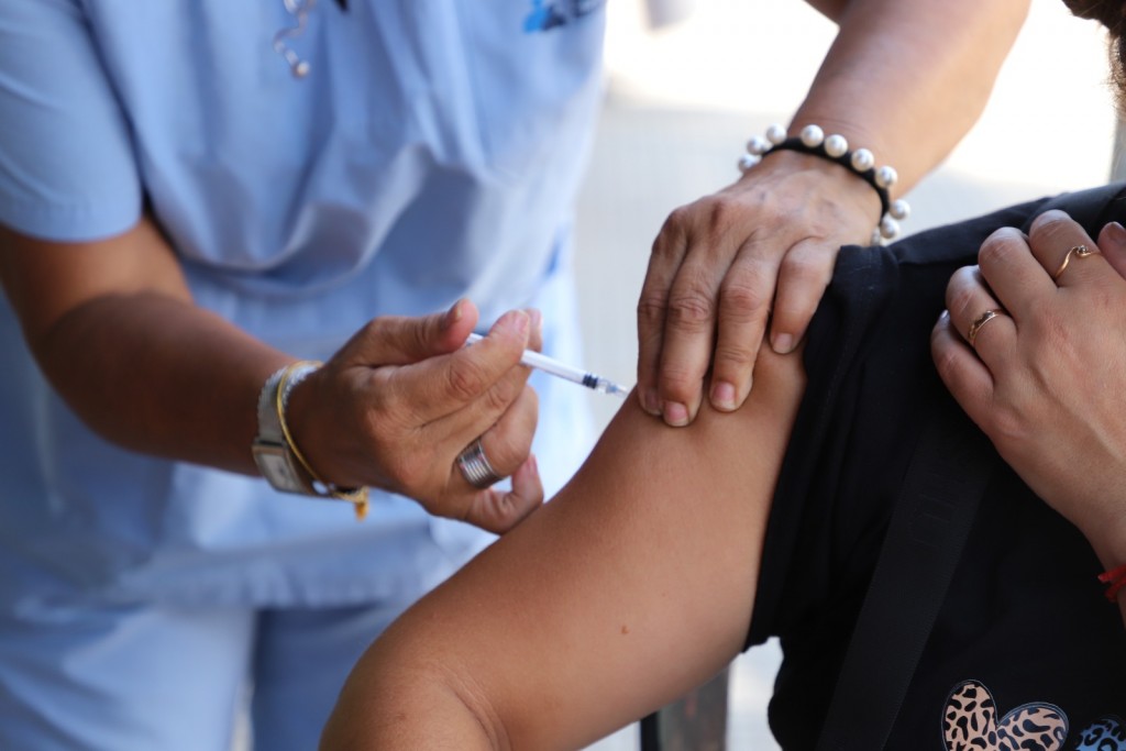 Dengue: La Matanza refuerza la vacunación gratuita y sin turno en todos sus centros de salud