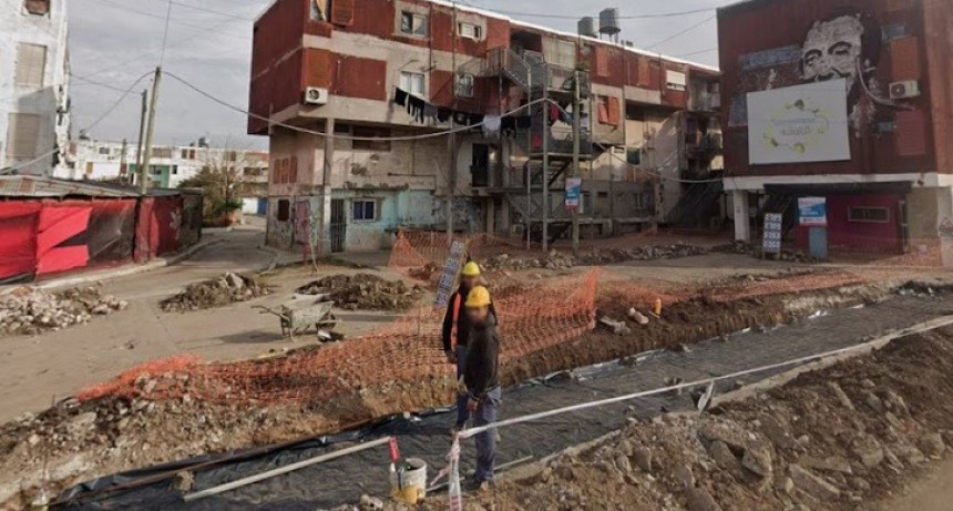 Vendía droga delante de sus hijos: detuvieron a una embarazada en el barrio Carlos Gardel