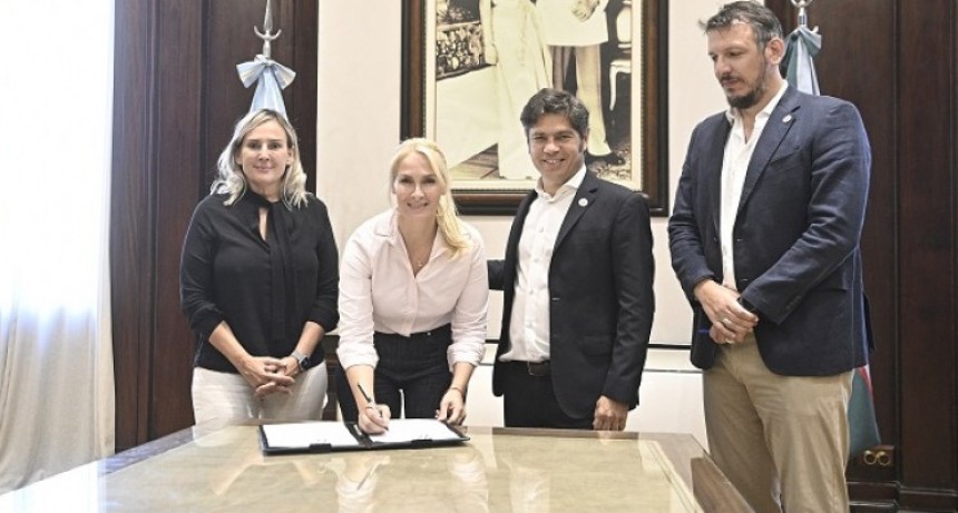 Más obras y servicios: Kicillof firmó convenios millonarios con municipios para renovar equipamiento