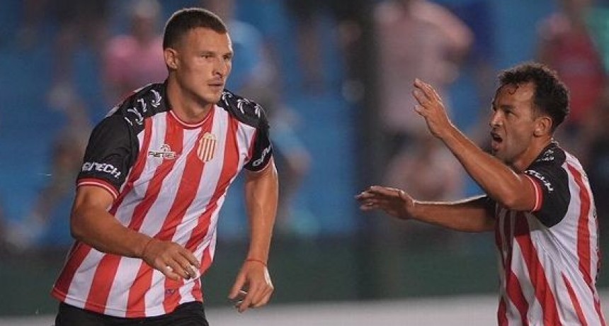 Barracas reaccionó a tiempo, lo empató y pasó por penales; Riestra ganó con lo justo y sigue en carrera