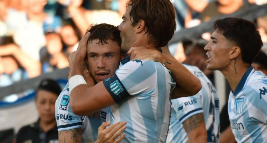 Racing venció a Argentinos y festejó por primera vez en el Apertura