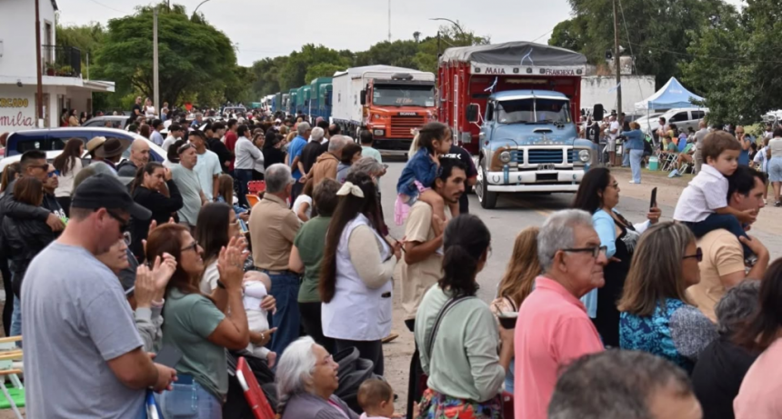 Mechongué celebró a lo grande: multitudinario cierre de la Fiesta Provincial del Camionero y del Agricultor
