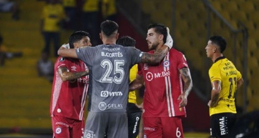Golpe agónico en Guayaquil: Argentinos Juniors venció a Barcelona y dio un paso clave en la Libertadores