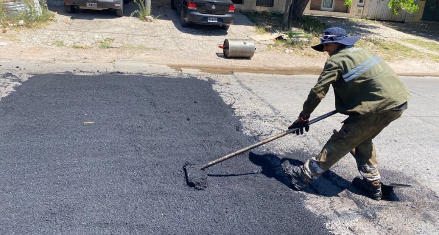 Avanzan las obras en Monte Grande: bacheo en 700 metros clave de la avenida Vernet