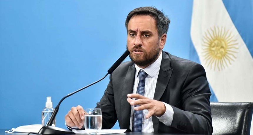Juan Cabandié presentará una denuncia penal por los incendios en la Comarca Andina